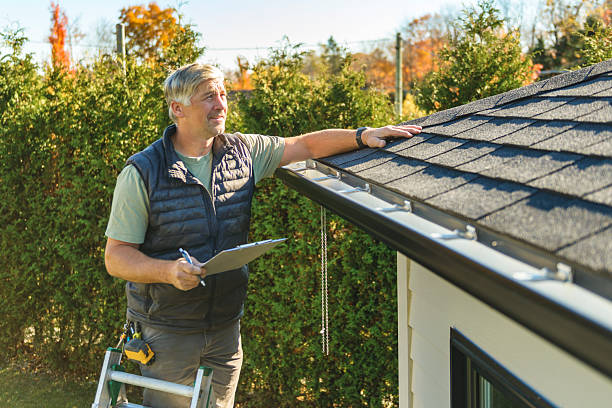 Professional Roofing technician working in Robeline, LA